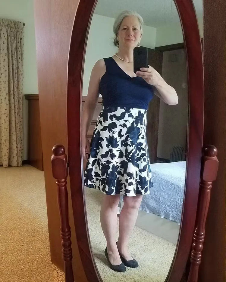 <p>CUSTOMERS LOVE JONES BOUTIQUE</p>