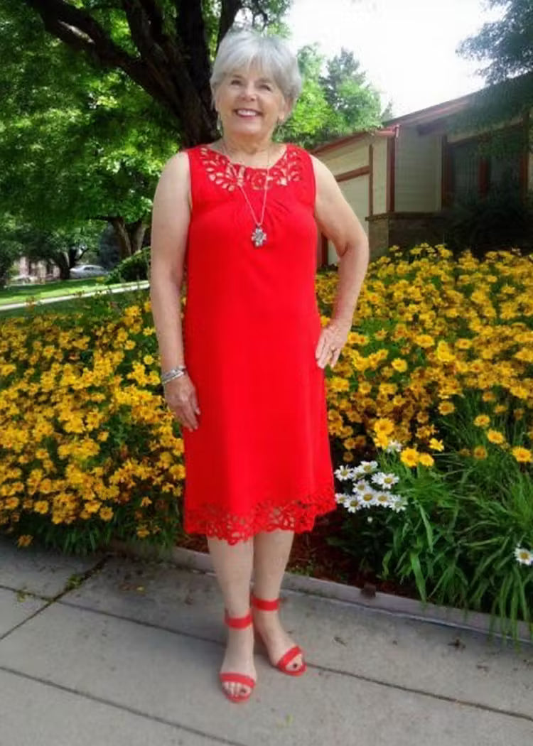 <p>CUSTOMERS LOVE JONES BOUTIQUE</p>