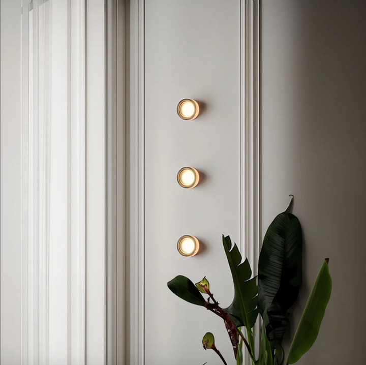 LumiEdge | Dimmable Wall Lamp