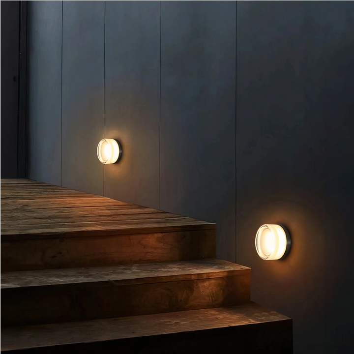 LumiEdge | Dimmable Wall Lamp