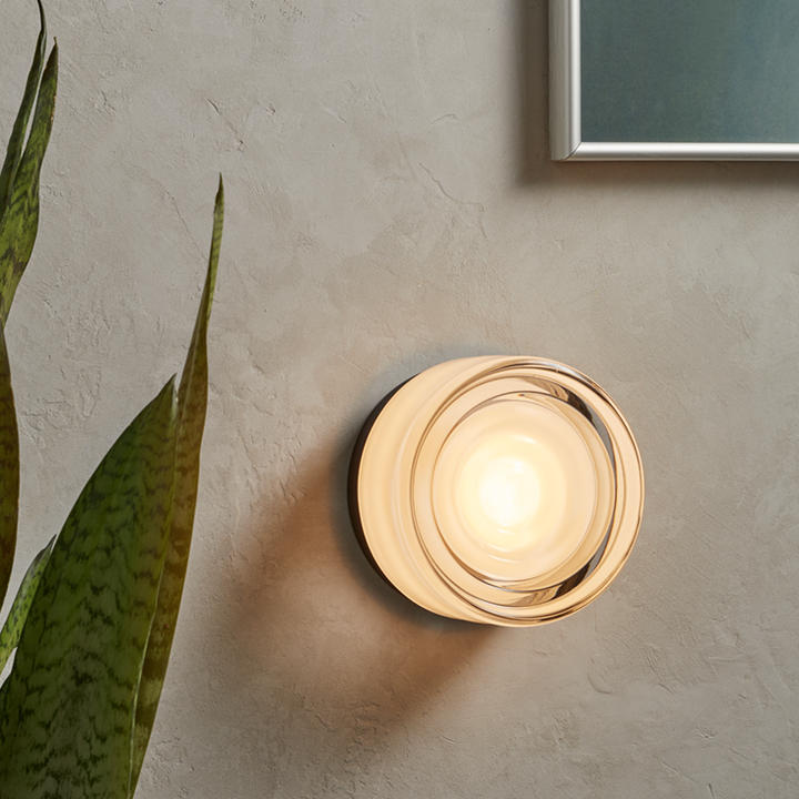 LumiEdge | Dimmable Wall Lamp