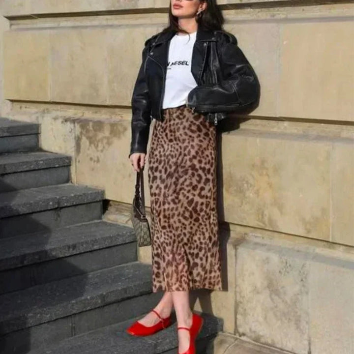 Line | Elegant Leopard Skirt