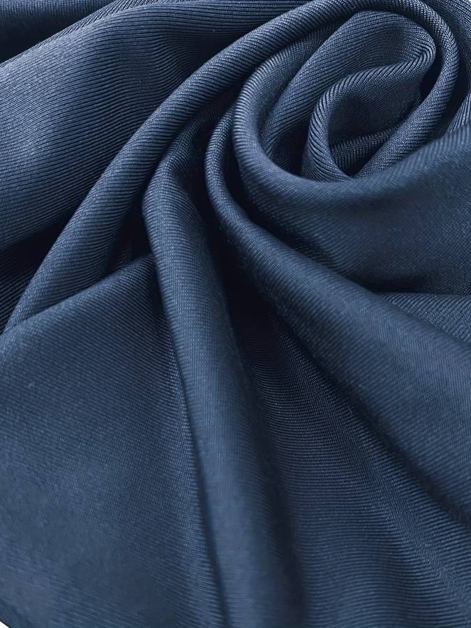 Saar | Basic Long-Sleeve Top